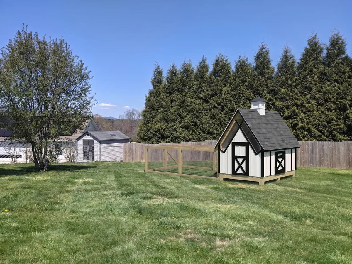 A-frame coop, Farmhouse style (representative image)
