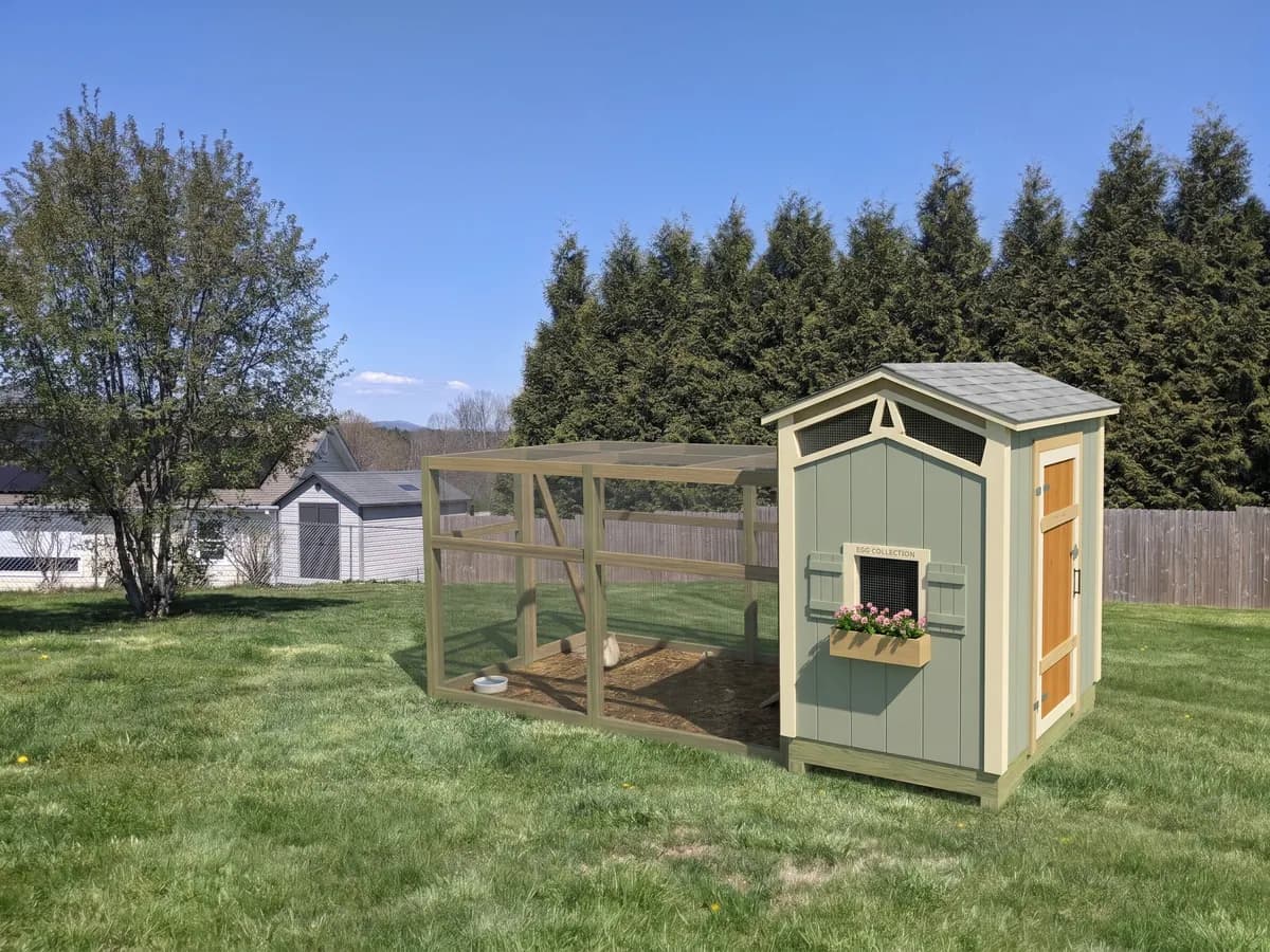 Gable farmhouse coop, Cottage style (representative image)